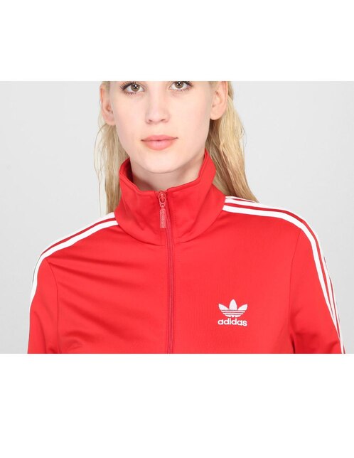 Chamarra Adidas Originals roja con logotipo en Liverpool