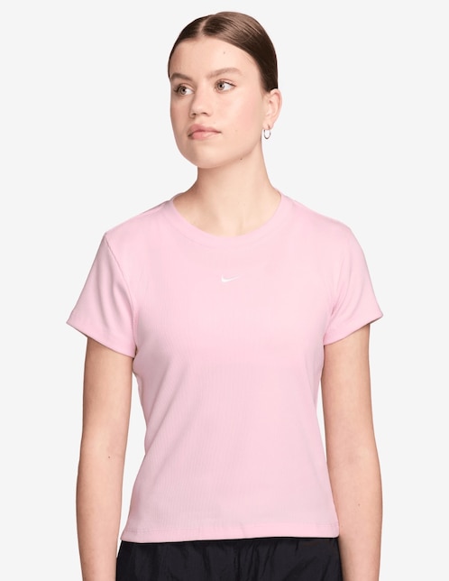 Playera manga corta Nike Sportswear Chill Knit cuello redondo para mujer