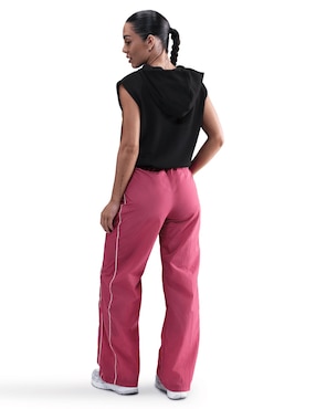 Pants regular Nike con elástico para mujer
