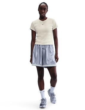 Playera manga corta Nike cuello redondo para mujer