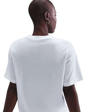 Playera manga corta Nike Sportswear cuello redondo para mujer