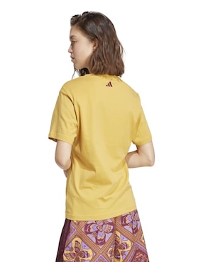 Playera manga corta Adidas Sportswear Farm cuello redondo para mujer