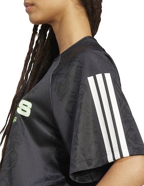 Playera manga corta Adidas Sportswear House Of Tiro cuello redondo para mujer