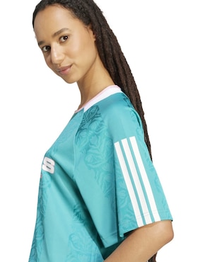 Playera manga corta Adidas Sportswear House Of Tiro cuello redondo para mujer