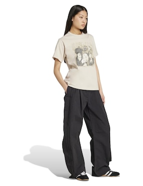 Playera manga corta Adidas Originals Disney cuello redondo para mujer