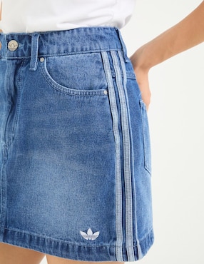 Falda mini Adidas Originals de mezclilla a la cintura