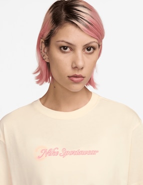 Playera manga corta Nike Sportswear cuello redondo para mujer