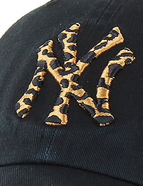 Gorra visera curva correa ajustable casual 47 Brand spots animal print New York yankees unisex