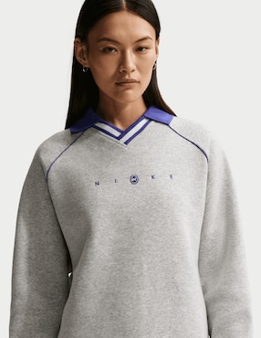Playera manga larga Nike cuello polo para mujer