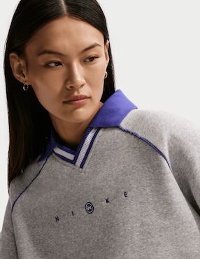 Playera manga larga Nike cuello polo para mujer
