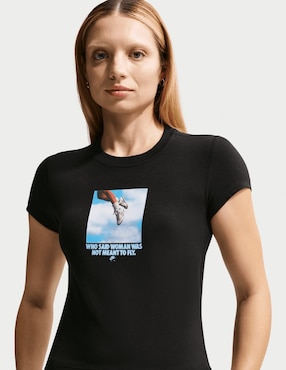 Playera manga corta Nike cuello redondo para mujer