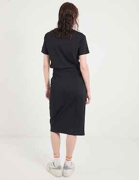 Falda midi Reebok a la cintura