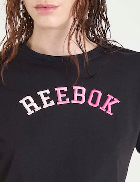Playera manga corta Reebok cuello redondo para mujer