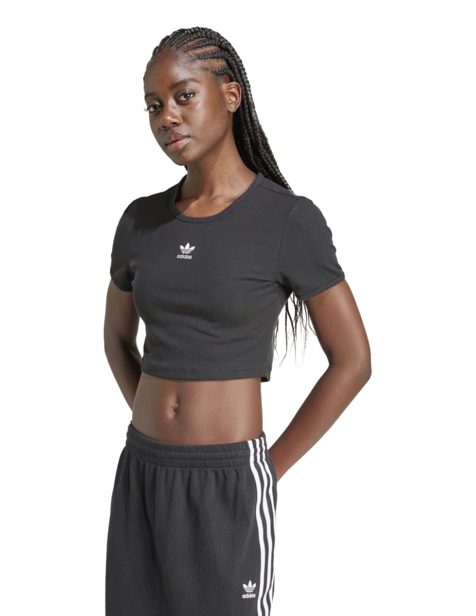 Playera manga corta Ess Rib Tee cuello redondo para mujer