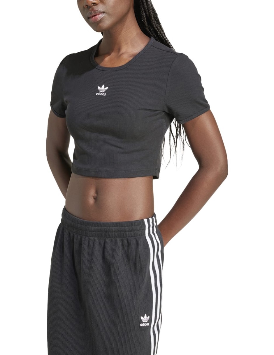 Playera manga corta Ess Rib Tee cuello redondo para mujer 3