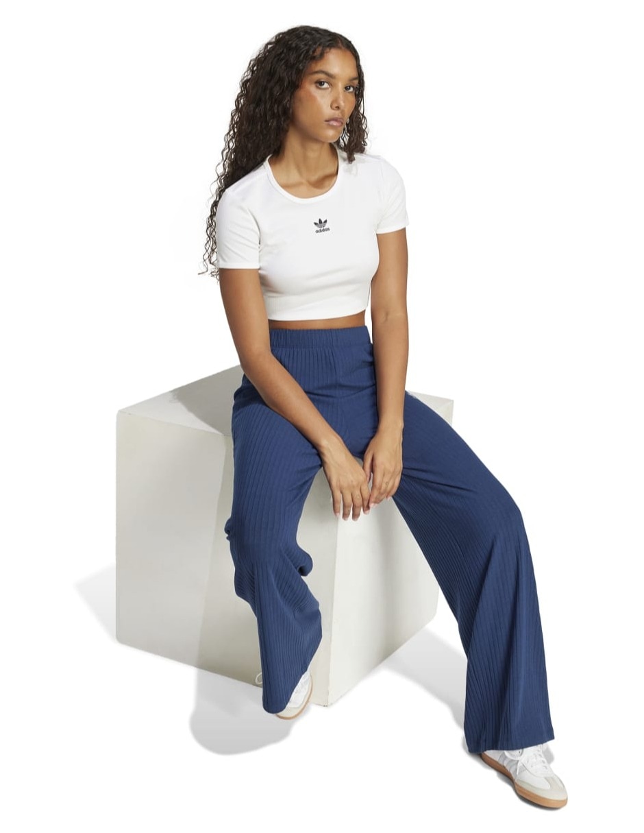 Playera manga corta Trefoil Essentials cuello redondo para mujer 4