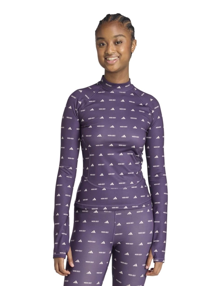 Playera manga larga Essentials cuello alto para mujer