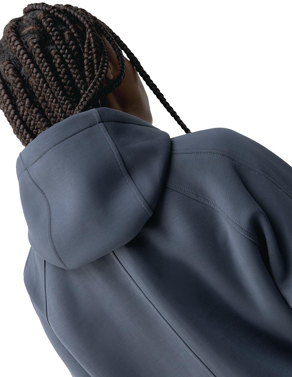 Sudadera con capucha y bolsa para mujer 4