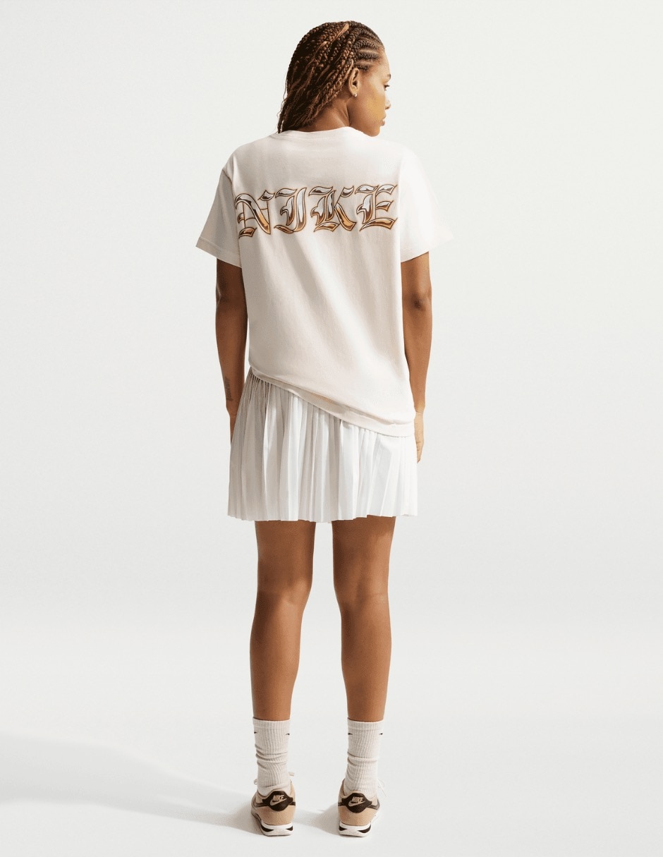 Playera manga corta W Nsw Classic SS Tee Brb Chrme cuello redondo para mujer 2