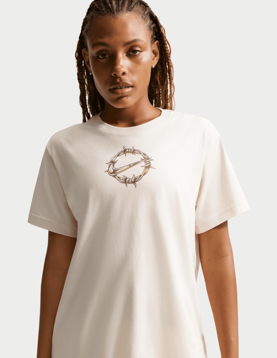 Playera manga corta W Nsw Classic SS Tee Brb Chrme cuello redondo para mujer 3