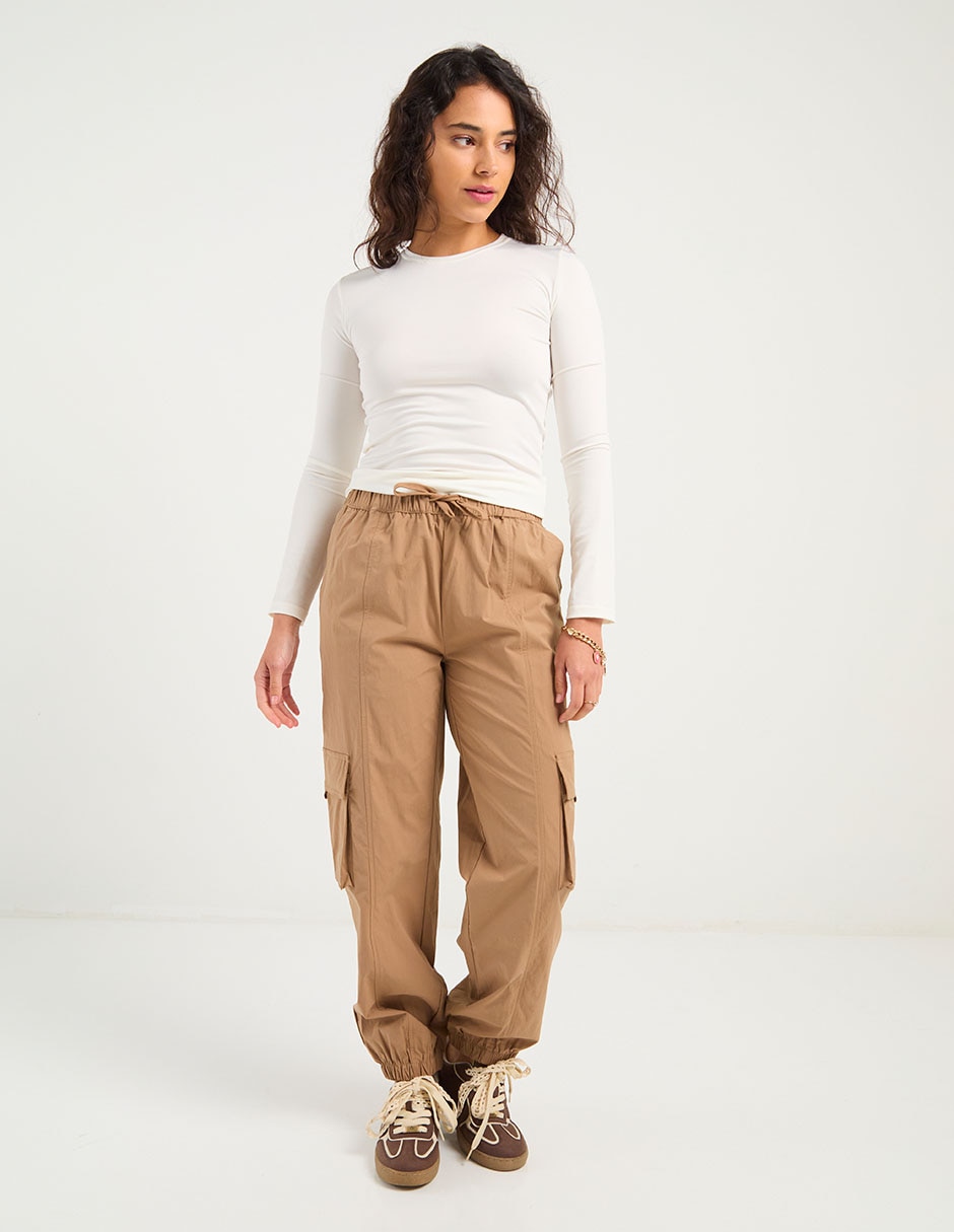 Pantalón cargo regular para mujer 3