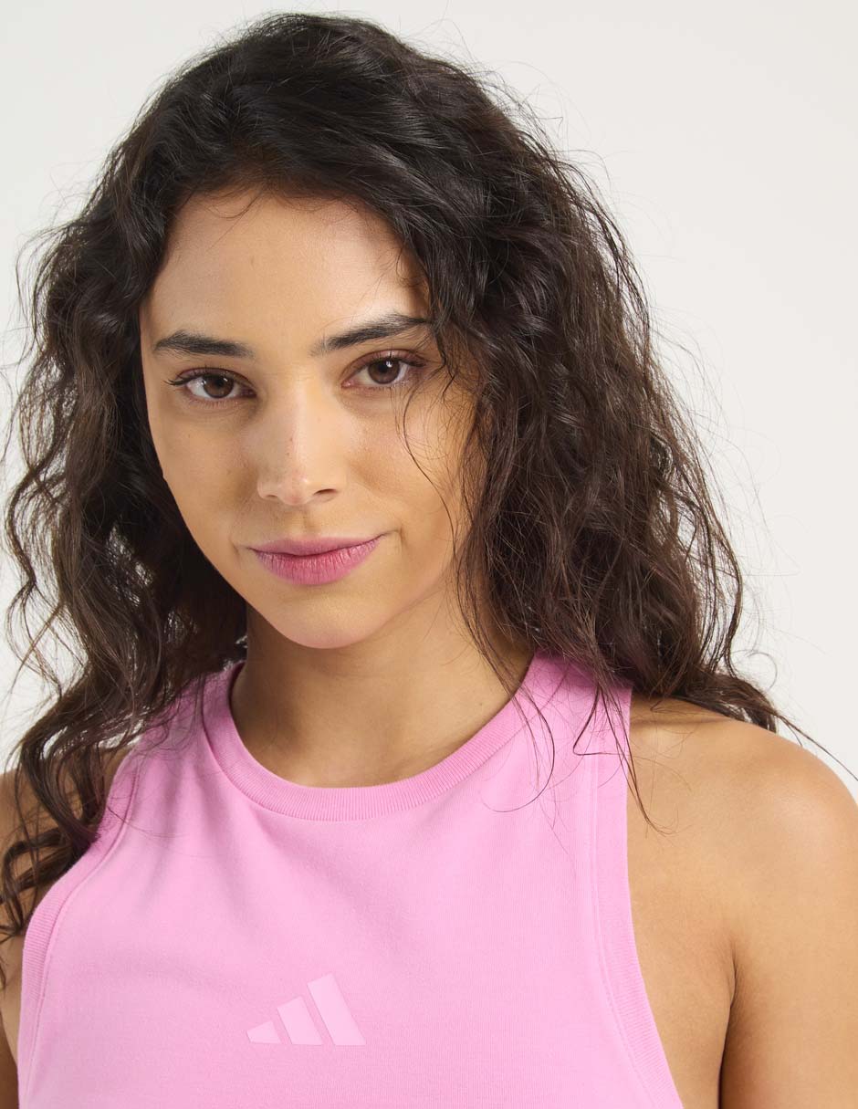 Top deportivo para entrenamiento mujer 4