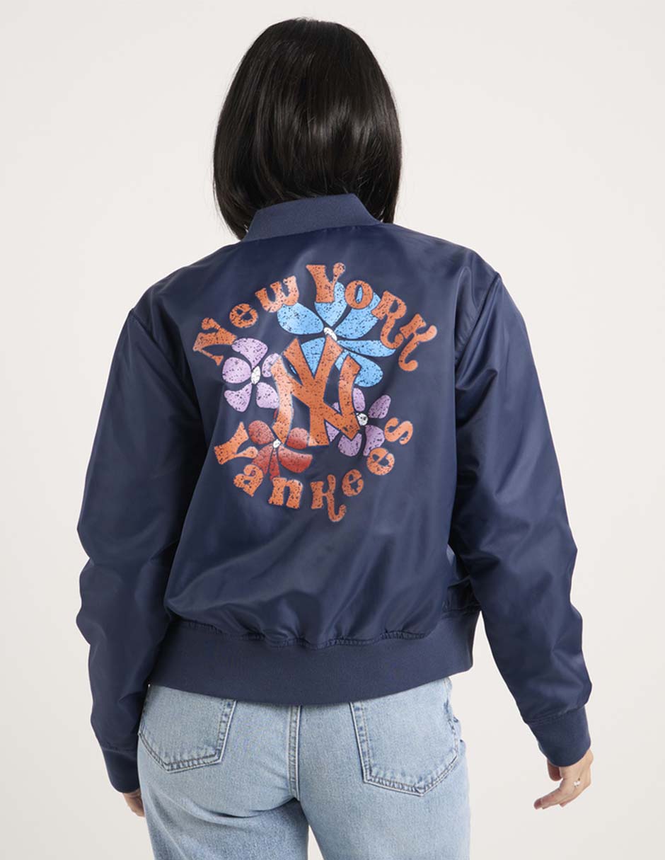 Chamarra bomber New York Yankees para mujer 2