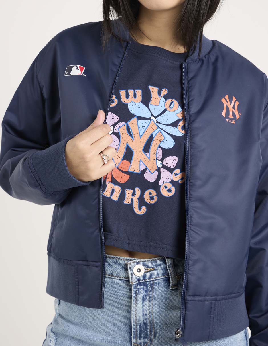 Chamarra bomber New York Yankees para mujer 4