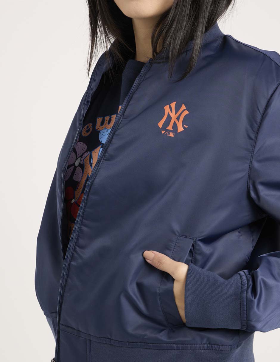 Chamarra bomber New York Yankees para mujer 5