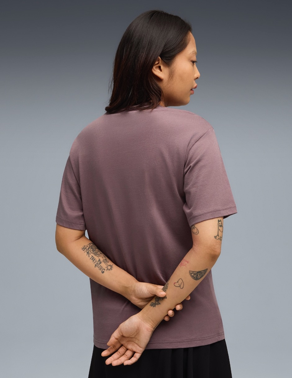 Playera manga corta Ess cuello redondo para mujer 3