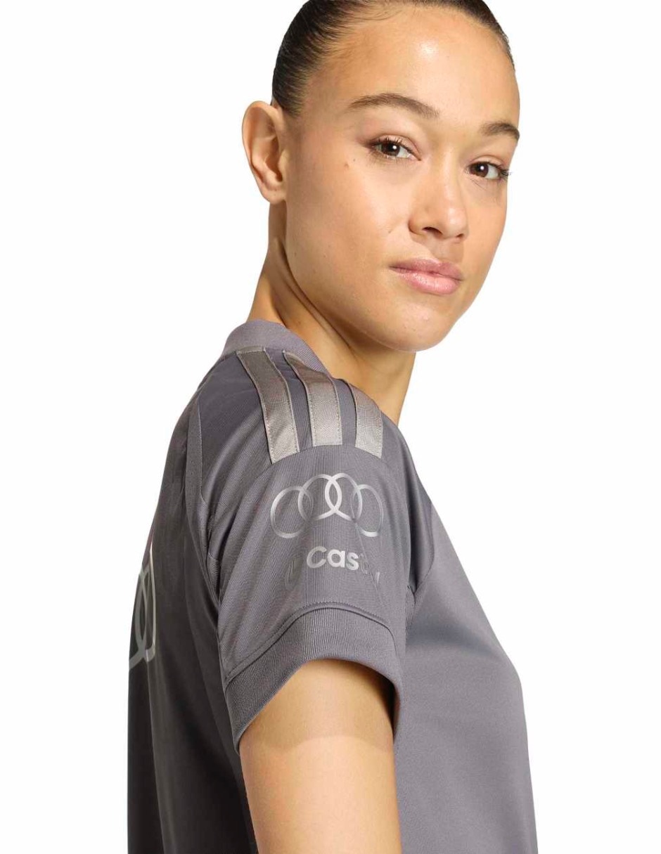 Playera manga corta cuello redondo para mujer 6