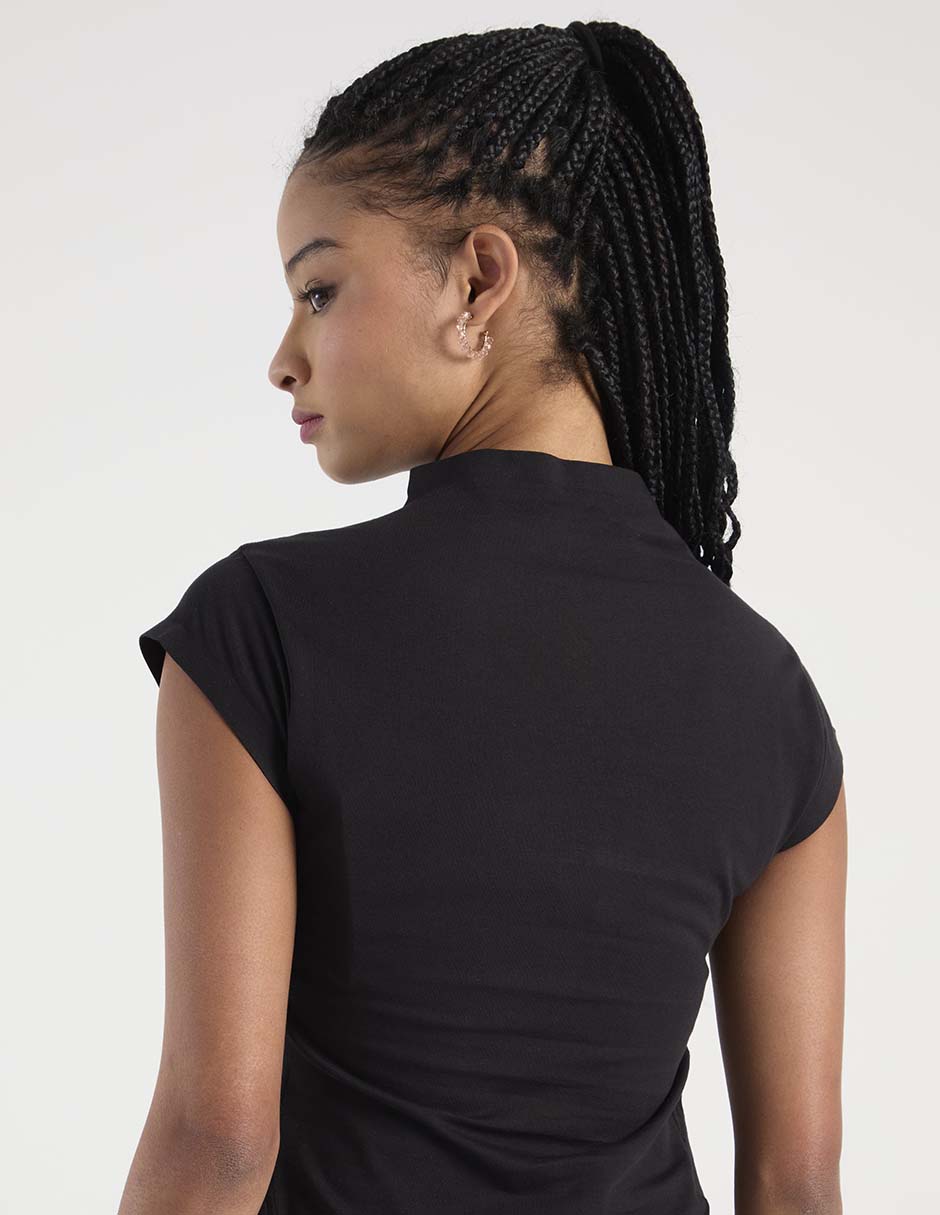 Playera manga corta cuello alto para mujer 5