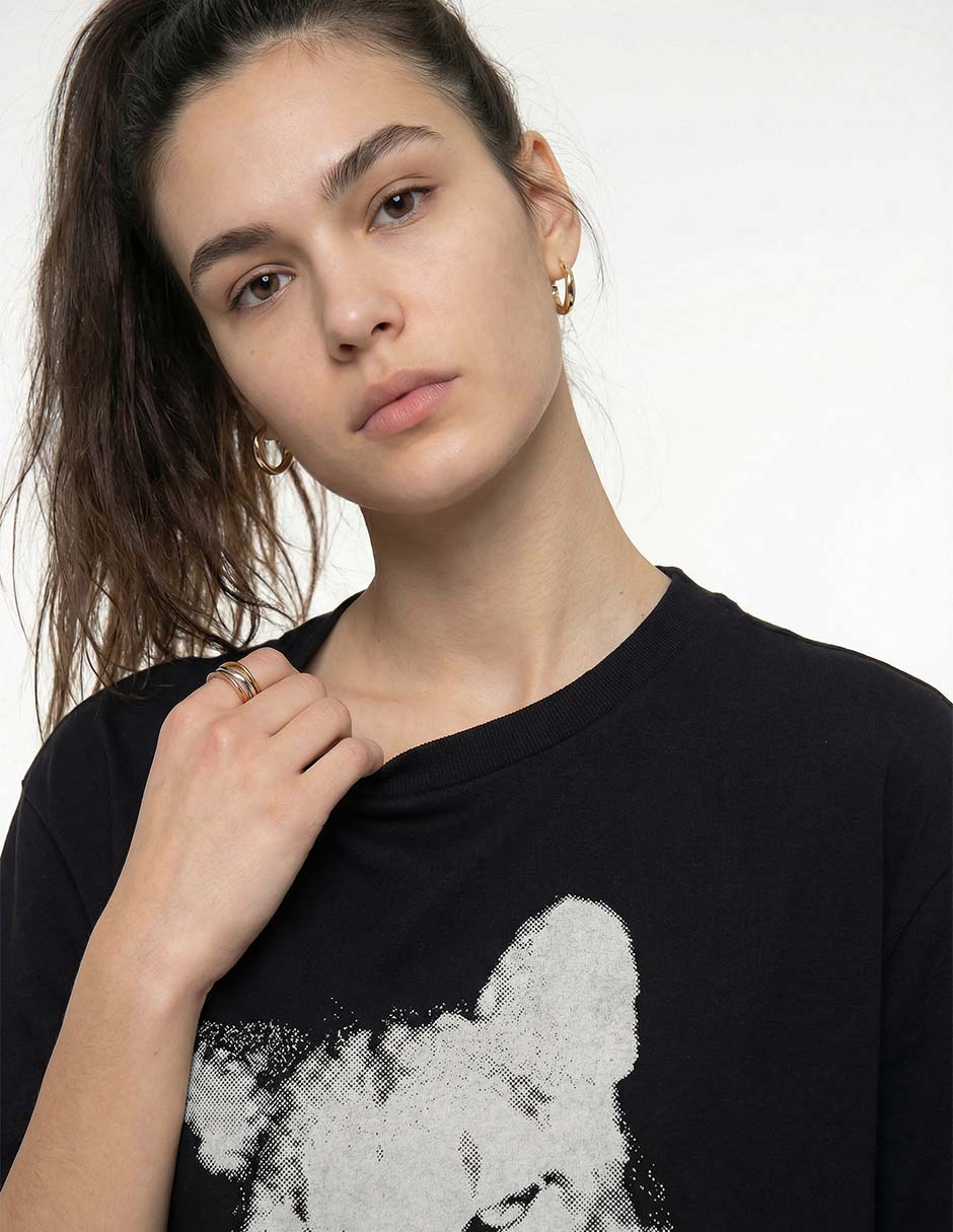 Playera manga corta cuello redondo para mujer 4