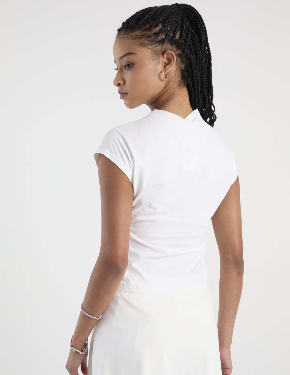 Playera manga corta cuello alto para mujer 6