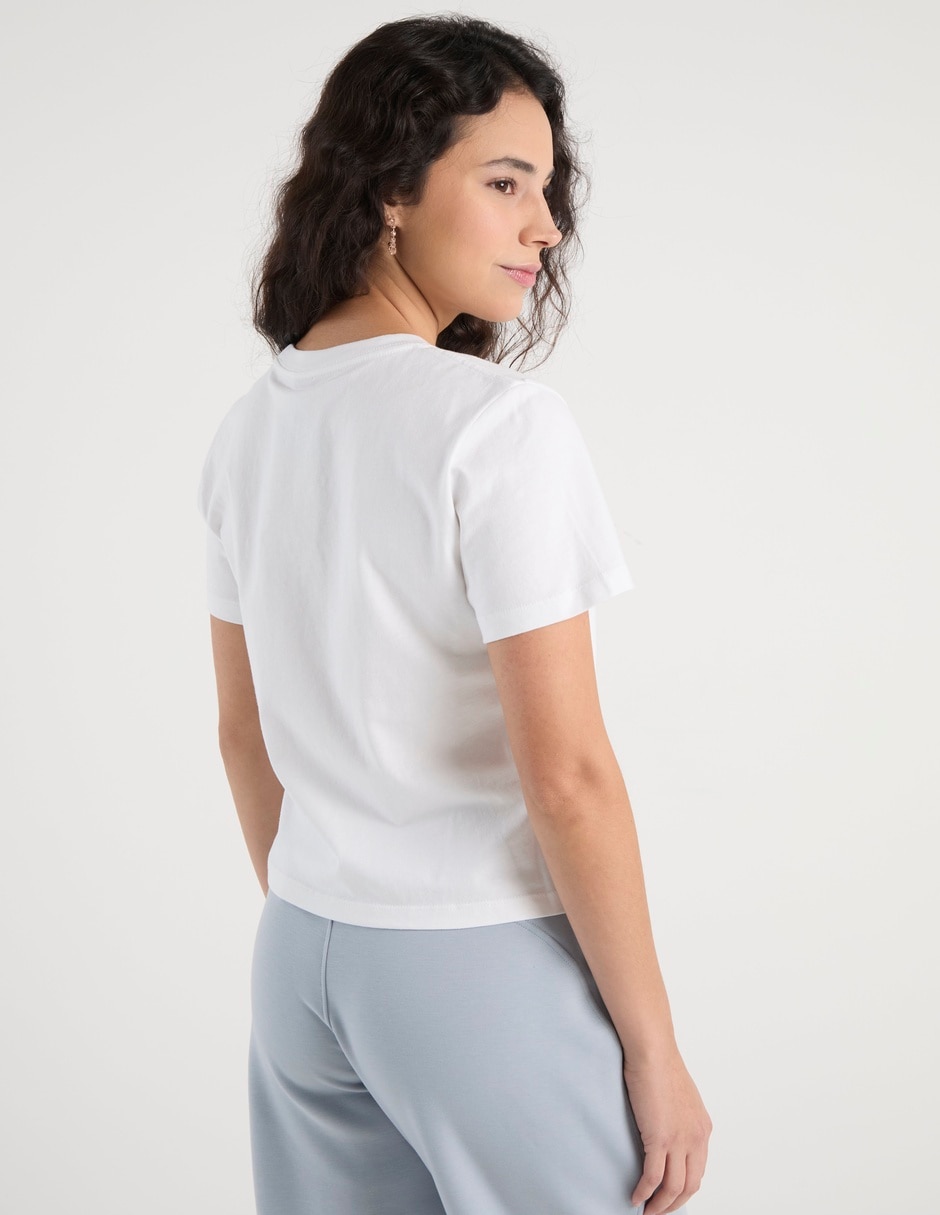 Playera manga corta cuello redondo para mujer 6